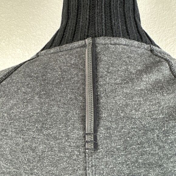 Lululemon Bliss Break Wrap Jacket Size 4 Heather Black Black Pockets Thumbholes - Picture 5 of 6